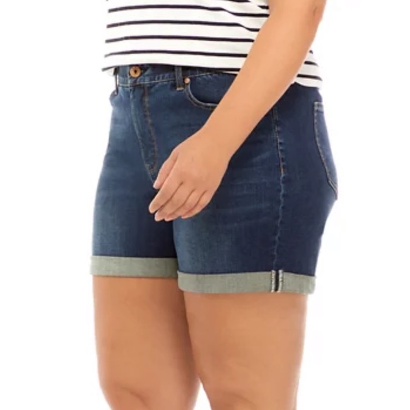 NWT American Rag Shorts - Picture 2 of 3